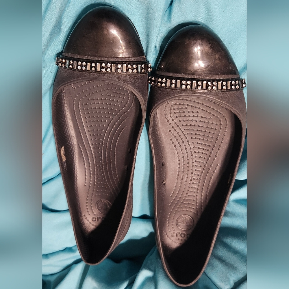 Crocs women size 9